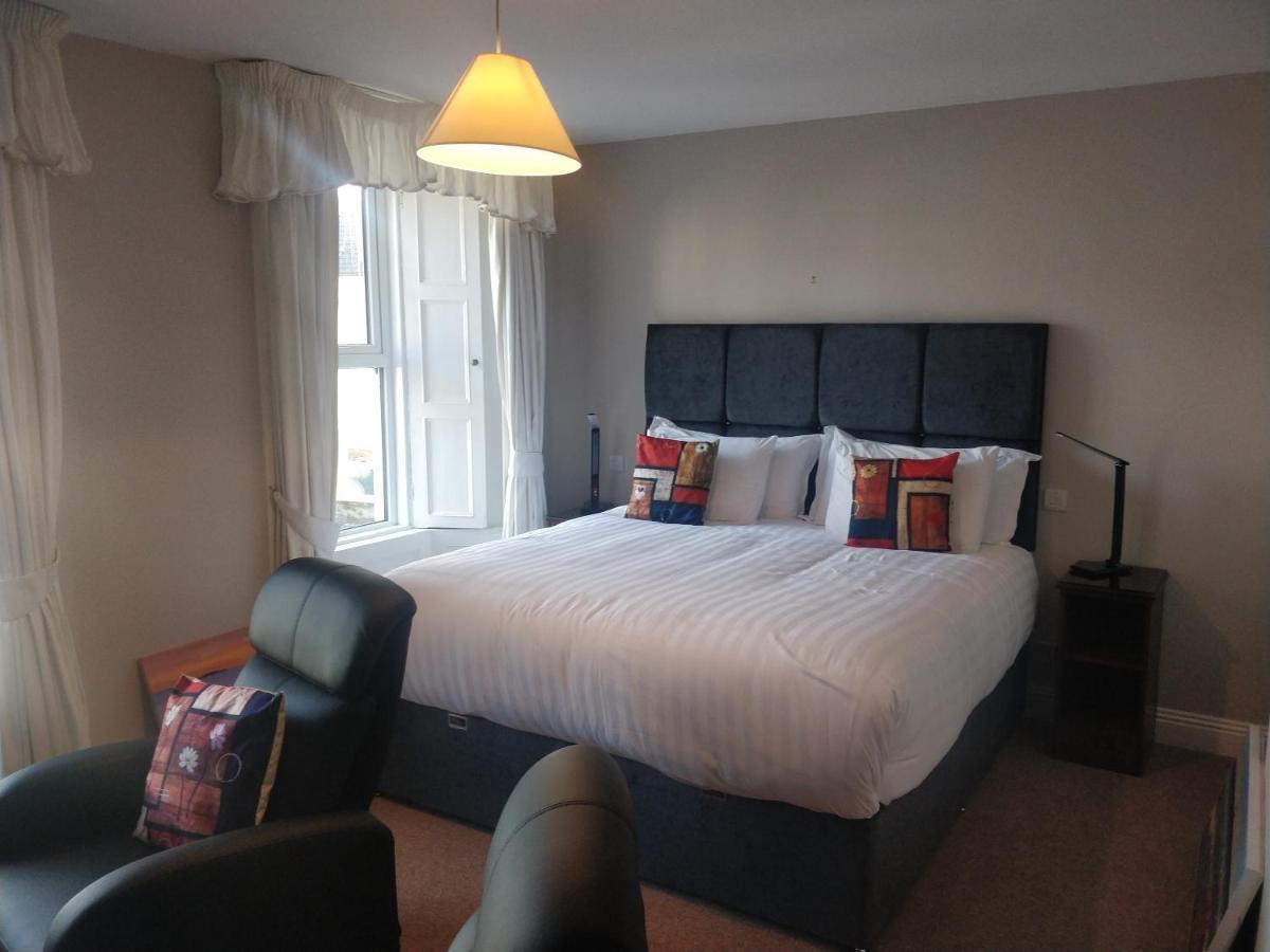 Avonmore House Guest Accommodation Youghal Eksteriør billede