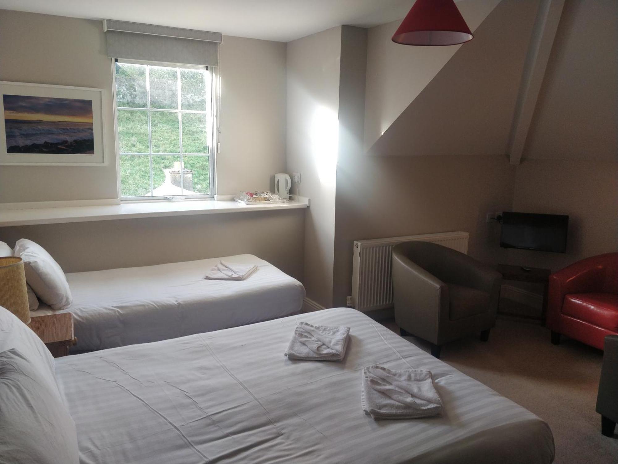 Avonmore House Guest Accommodation Youghal Eksteriør billede